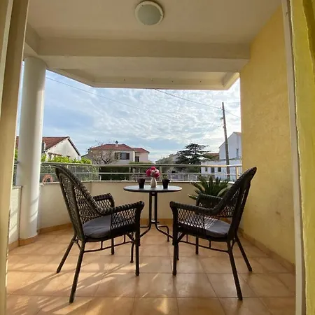 Apartment Beneta With Garage Zadar Exterior foto