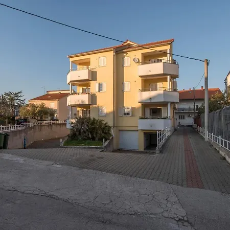 Apartment Beneta With Garage Zadar Exterior foto