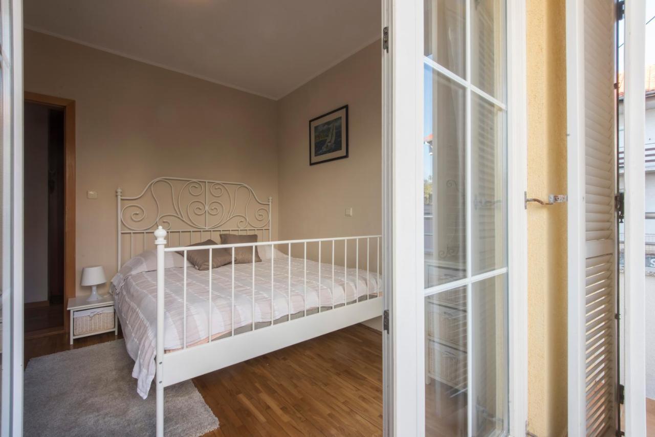 Beneta With Garage Apartament *